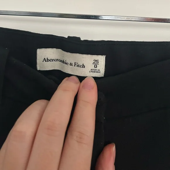 Abercrombie Pleated Black Trousers Pants - Picture 6 of 6